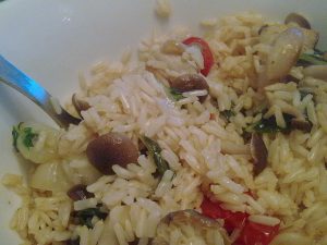 Arroz con hongos frescos