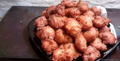 plato con buñuelos