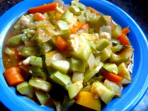 Guiso de habas y otros vegetales