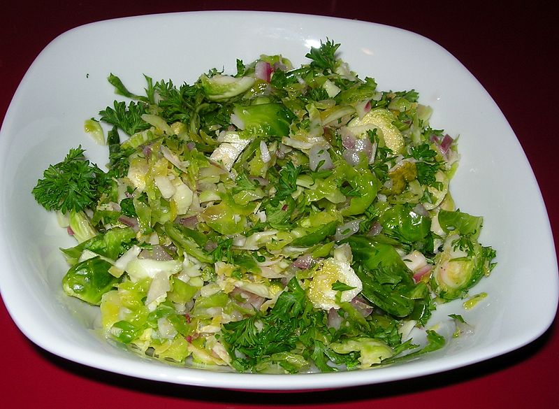 plato ensalada manzanas apio