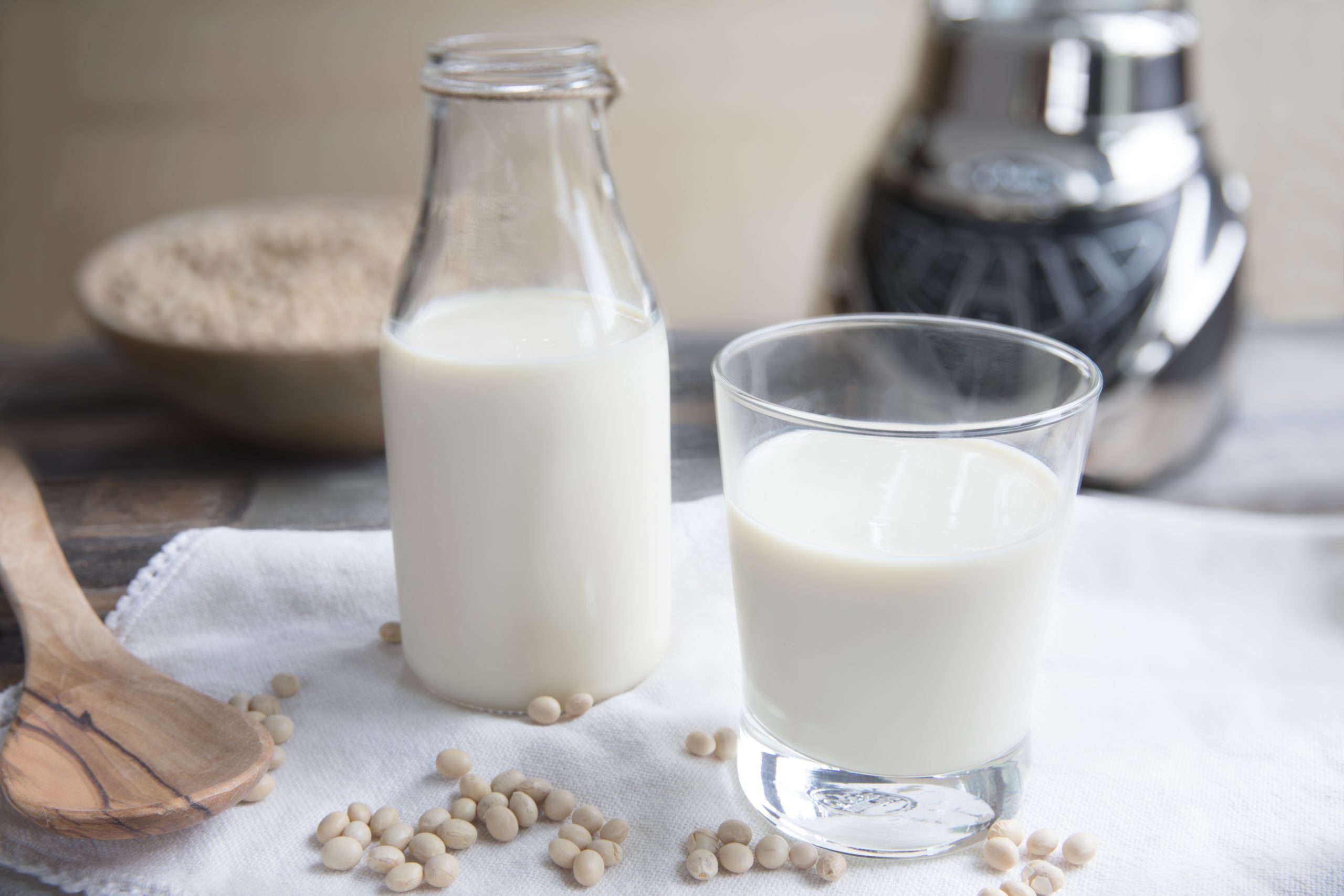 Cómo hacer leche de soja (leche de soya)