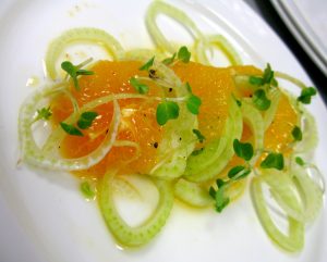 plato ensalada de naranja y cebolla