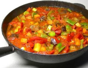Guiso de habas y otros vegetales