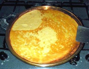 Un plato fácil y nutritivo, crema de choclo (maíz, elote) con huevos al horno