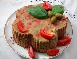 Budín de papa con chauchas y remolachas