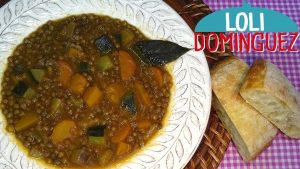 Guiso de lentejas con verduras. receta saludable, vegana, vegetariana